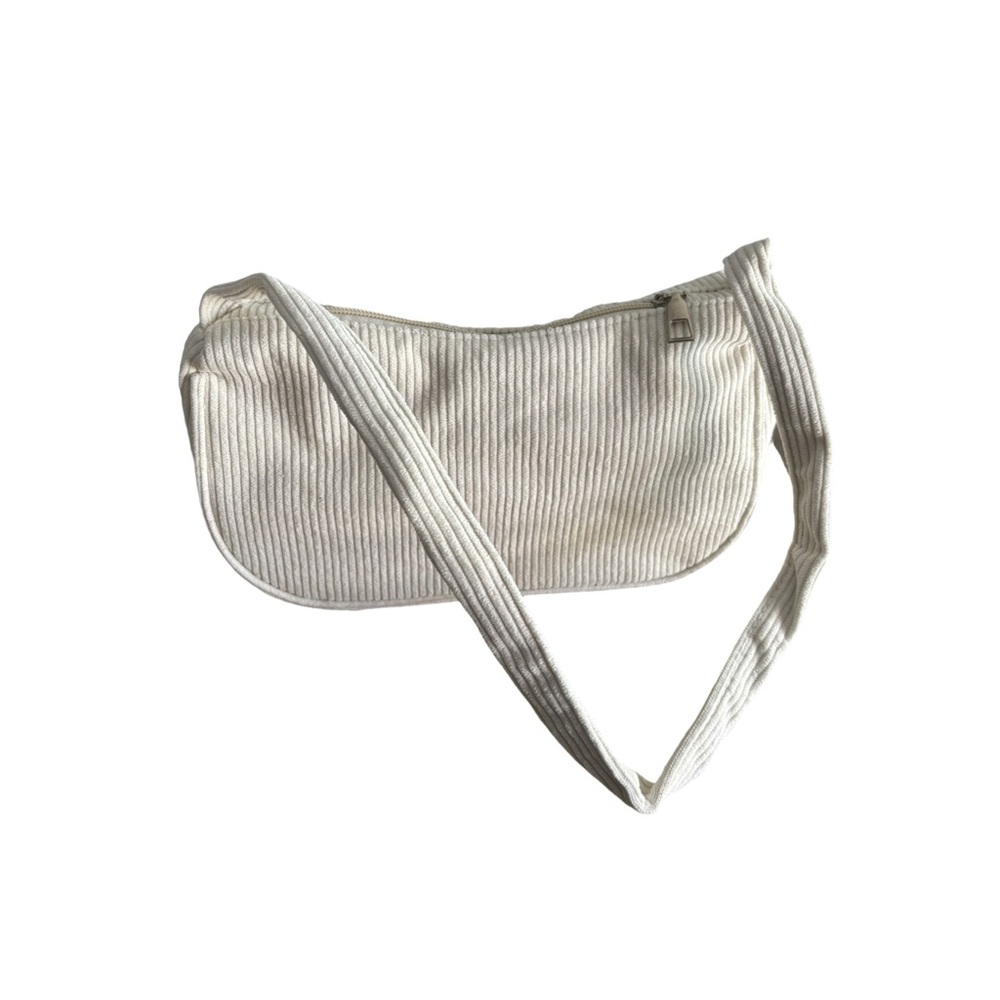Elegant Cream Shoulder Bag